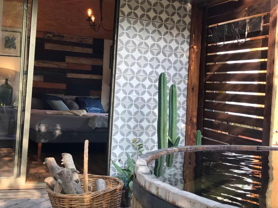 Cabana, Tinaja Y Rio *